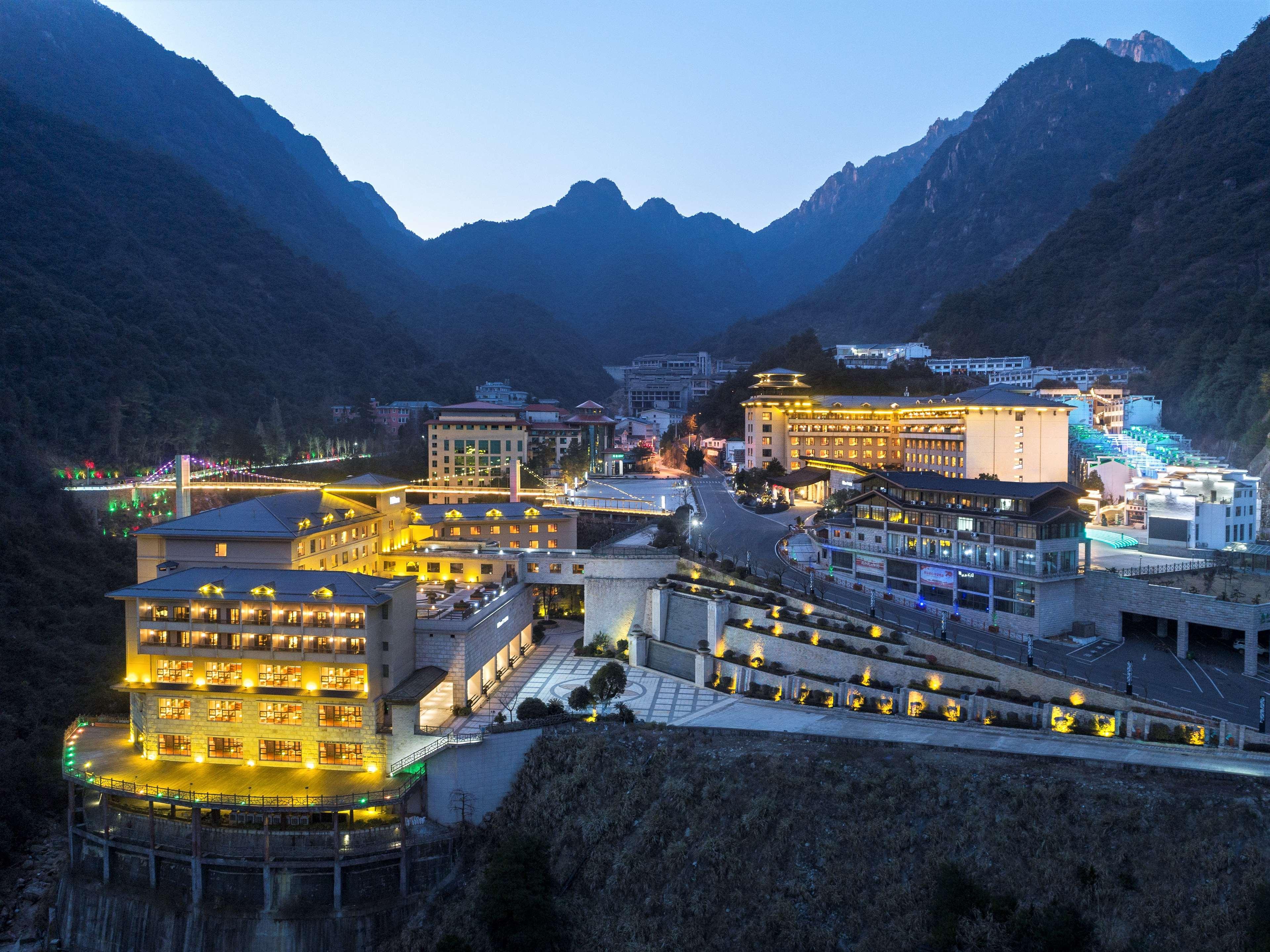 Hilton Sanqingshan Resort Shangrao Exterior foto